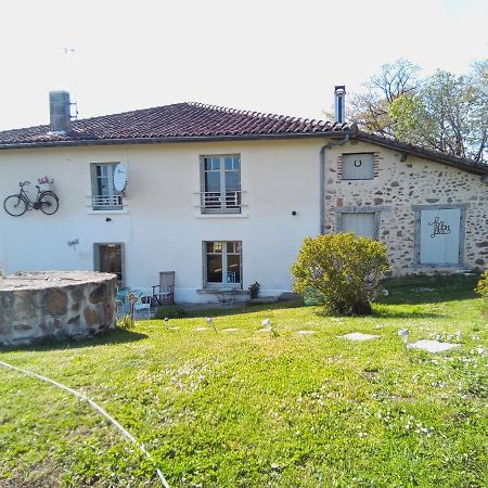Villa Les Outres à Chabrac Extérieur photo