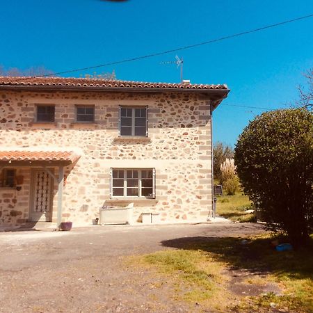 Villa Les Outres à Chabrac Extérieur photo